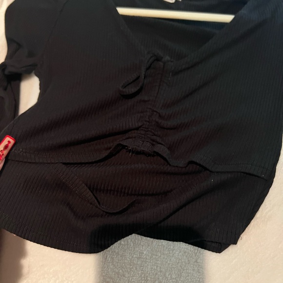 Black Women's Top - Picture 3 of 3